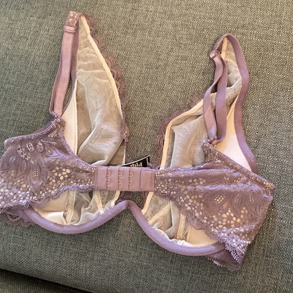 Victoria secrets lace bra - Picture 2 of 3
